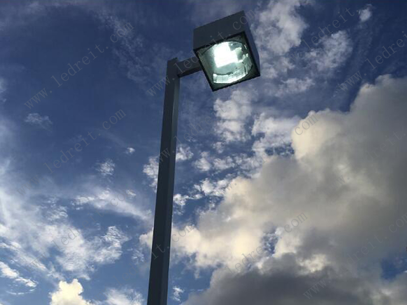 UL 120W Corn bulb use in shoebox in USA