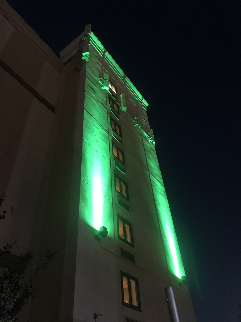 holiday inn fllod light