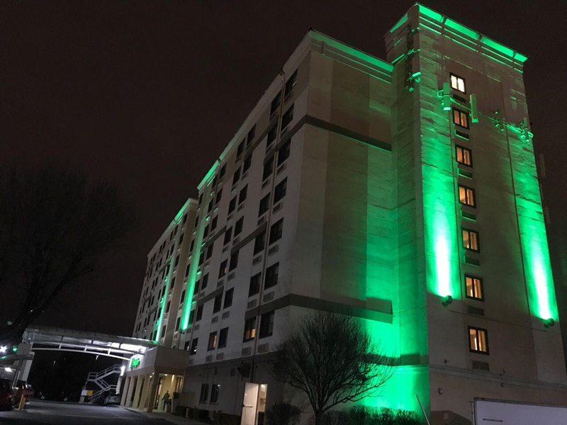 holiday inn fllod light